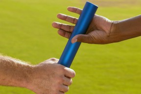 J9 Jiuyou Sports-浓眉哥新星惊艳全场，RNG虽败犹荣未来可期